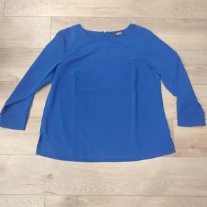 Blue 3/4 Sleeve Blouse w Zip // size 2